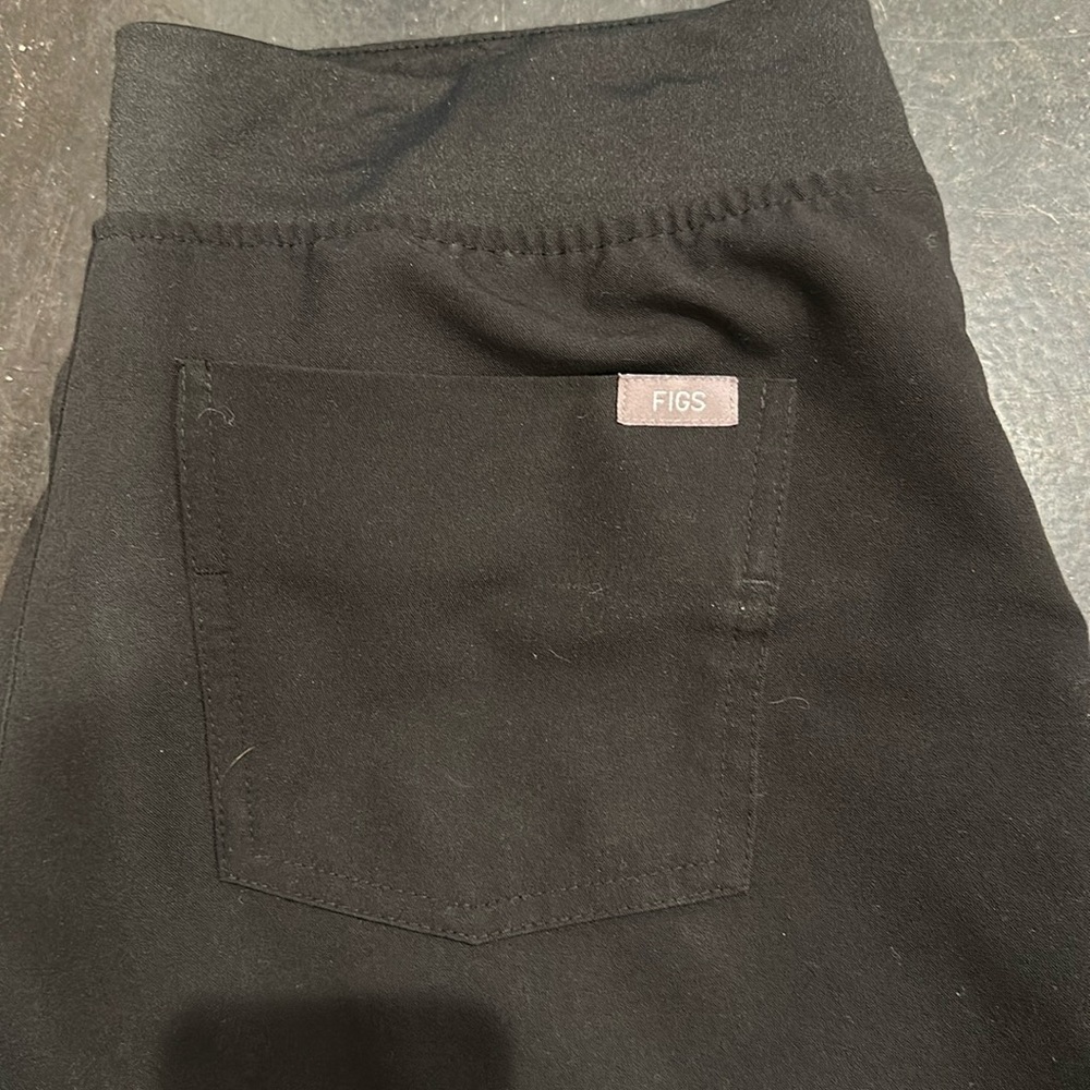 FIGS joggers